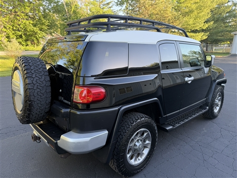 toyota fj cruiser 2011 JTEBU4BF2BK111030 image toyota fj cruiser 2011 JTEBU4BF2BK111030 image